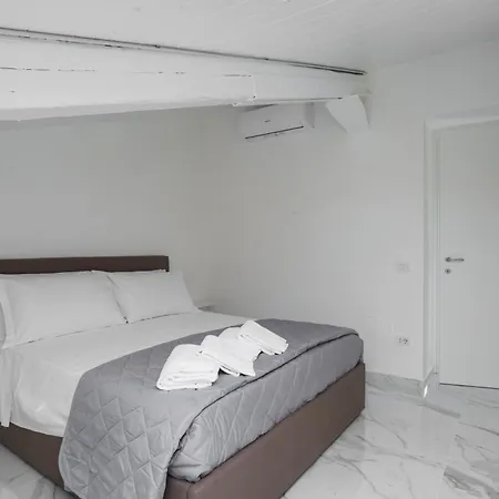 شقة Mansarde Bella