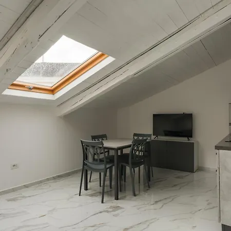 Apartamento Mansarde Bella Nápoles