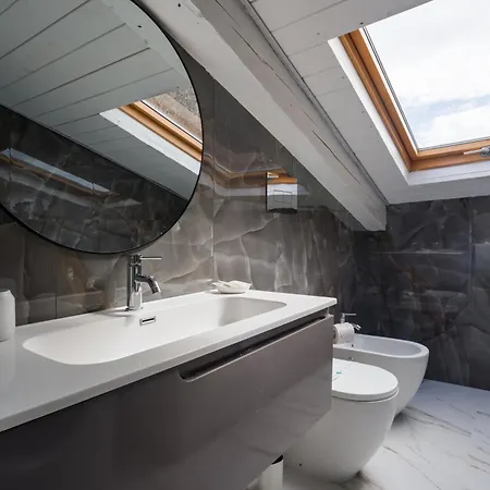 Mansarde Bella * Nápoles